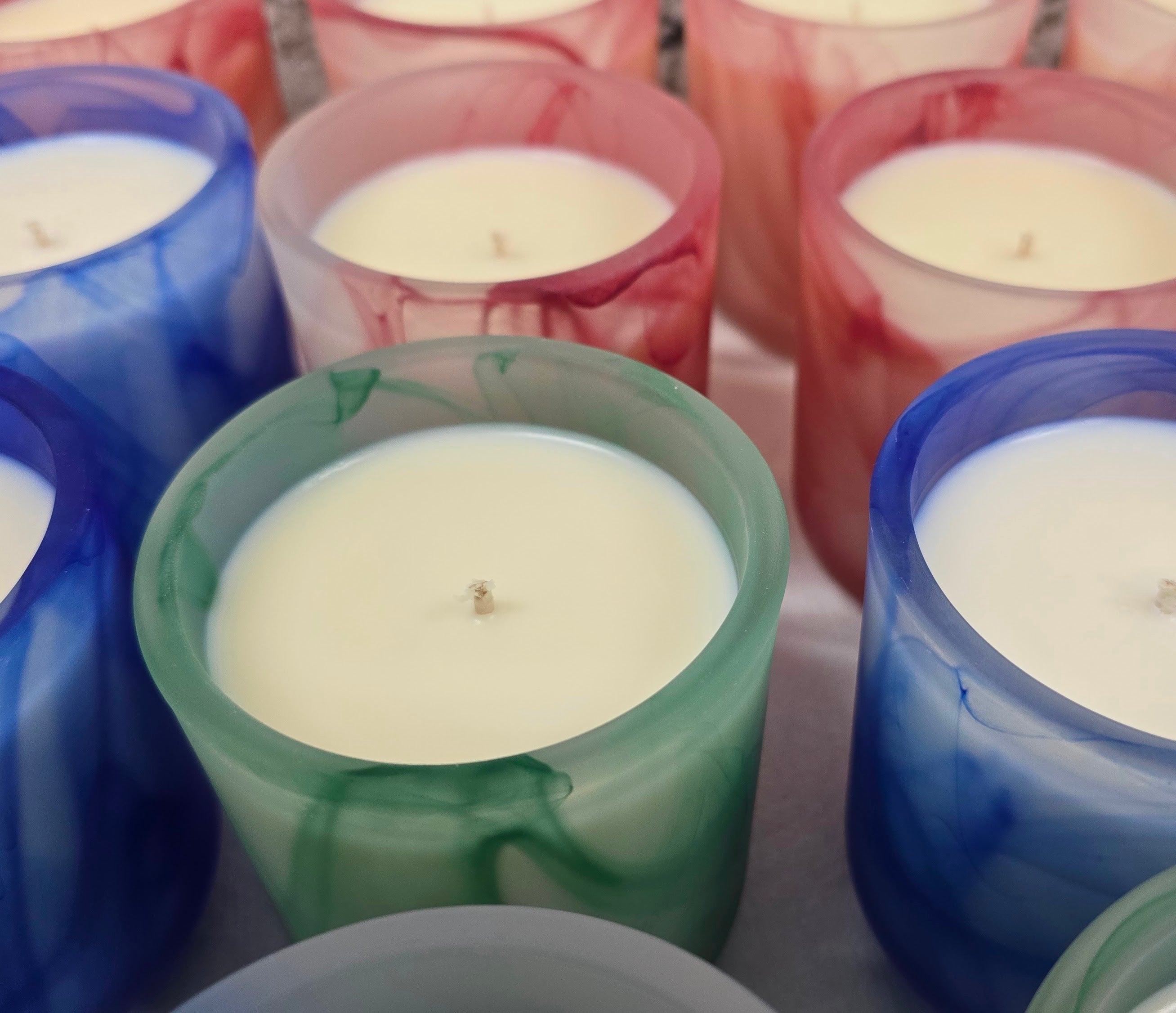 Frosted Swirl 10oz Candles